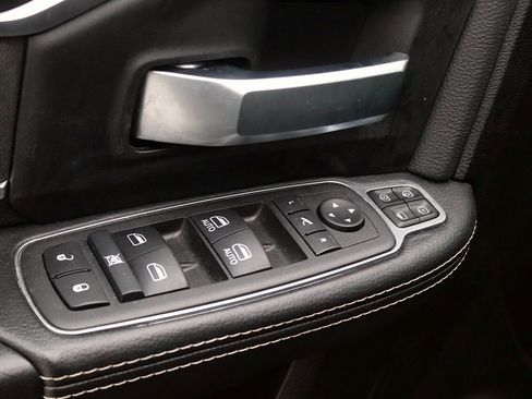 Used 2024 RAM 2500 Big Horn w/ Safety Group image 12