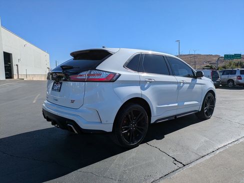 Used 2020 Ford Edge ST w/ Equipment Group 401A image 3