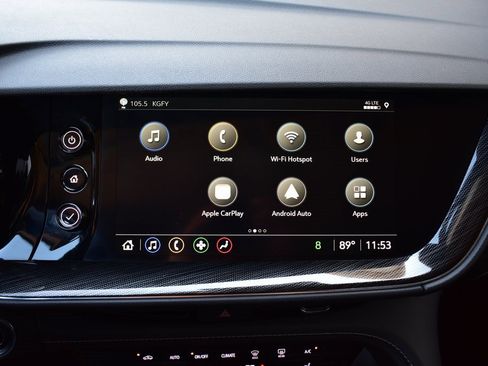 Used 2023 Buick Envision Essence image 45