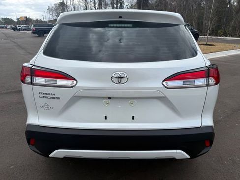 Used 2025 Toyota Corolla Cross L image 8