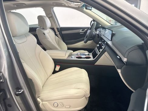 Used 2025 Genesis GV80 2.5T Advanced image 29