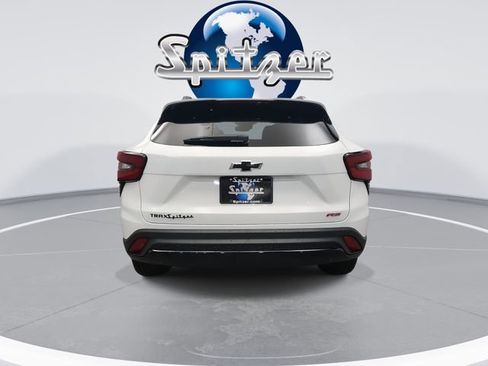 New 2026 Chevrolet Trax RS w/ Sunroof Package image 8