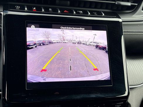 Used 2024 Jeep Grand Cherokee Altitude image 22