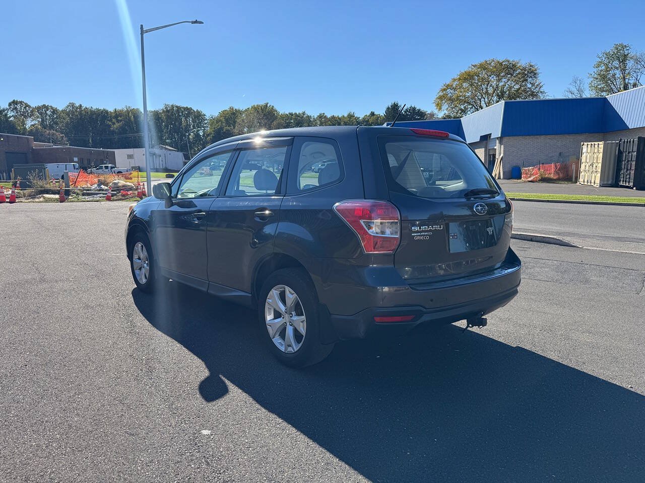 Used 2014 Subaru Forester 2.5i AWD/4WD image 4