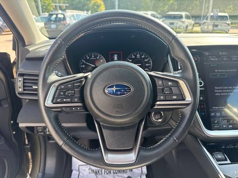 Used 2024 Subaru Outback Premium AWD/4WD image 10
