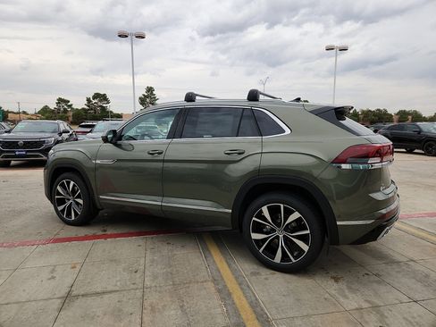 New 2026 Volkswagen Atlas Cross Sport SEL Premium R-Line image 4