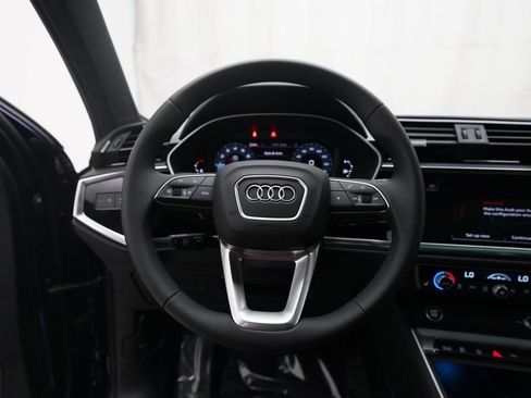 Certified 2025 Audi Q3 2.0T Premium Plus w/ Premium Plus Package AWD/4WD image 3