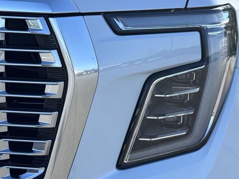 New 2026 GMC Yukon XL Denali w/ Sun & Power Step Package AWD/4WD image 6