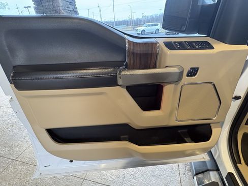 Used 2017 Ford F150 Lariat w/ Equipment Group 502A Luxury image 22