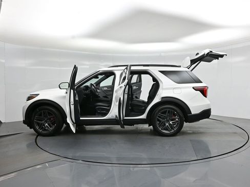 New 2026 Ford Explorer ST image 34