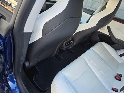Used 2024 Tesla Model 3 Performance image 32
