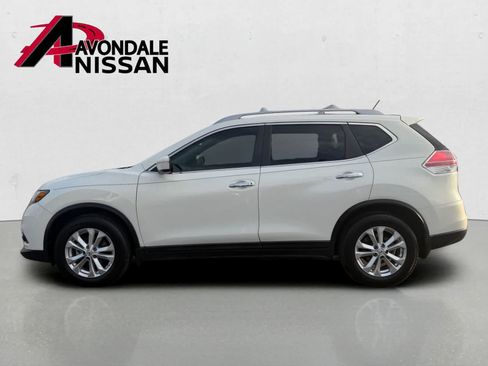 Used 2014 Nissan Rogue SV FWD image 3
