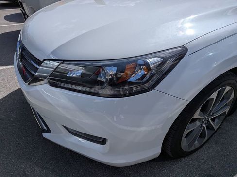 Used 2015 Honda Accord Sport image 2