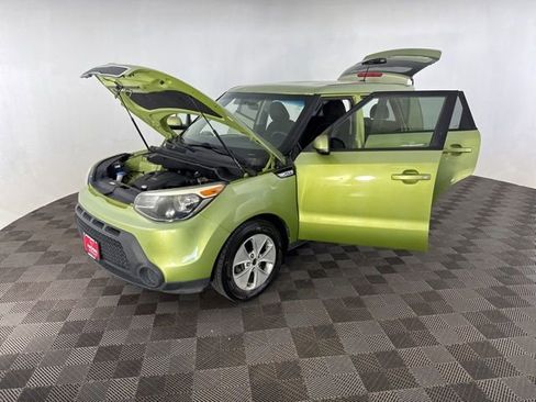 Used 2016 Kia Soul FWD image 10