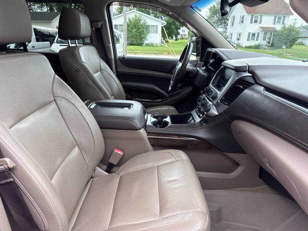Used 2017 Chevrolet Tahoe LT w/ LT Signature Package AWD/4WD image 30