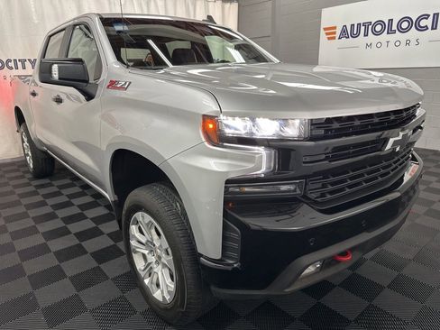 Used 2021 Chevrolet Silverado 1500 LT Trail Boss w/ Convenience Package II image 3