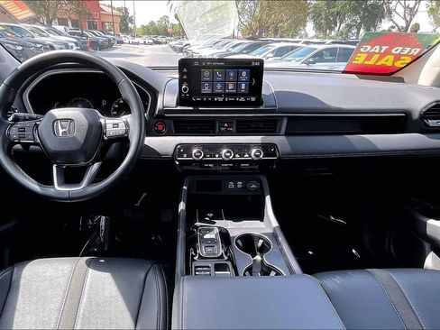 Used 2025 Honda Pilot EX-L image 15