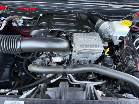 Used 2024 RAM 1500 Laramie image 13