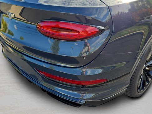 Used 2021 Bentley Bentayga Speed image 14