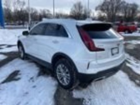 Used 2024 Cadillac XT4 Premium Luxury w/ Cold Weather Package image 3