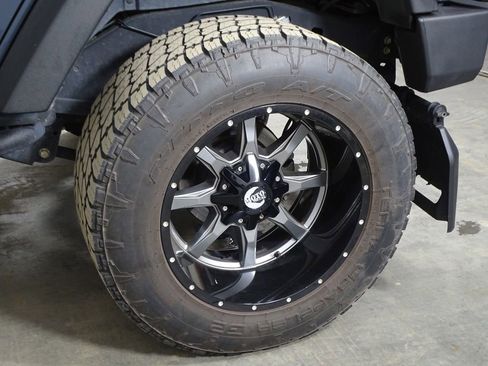 Used 2017 Jeep Wrangler Unlimited Sport w/ Quick Order Package 24S image 33