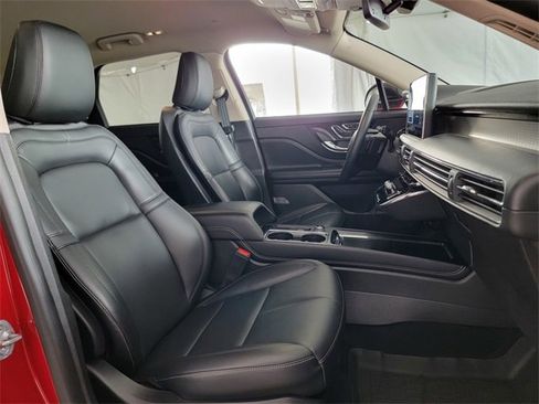 Certified 2024 Lincoln Corsair AWD w/ Equipment Group 101A image 24