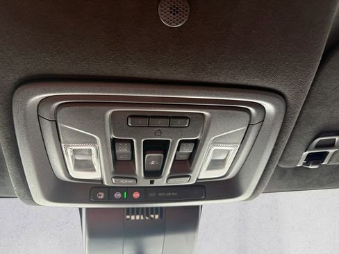 Used 2025 GMC Sierra 3500 Denali Ultimate AWD/4WD image 22