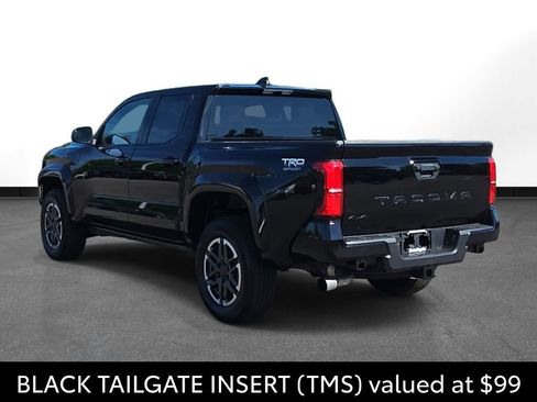 Used 2025 Toyota Tacoma TRD Sport AWD/4WD image 8