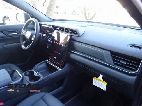 New 2026 GMC Terrain AT4 w/ Convenience Package III image 15