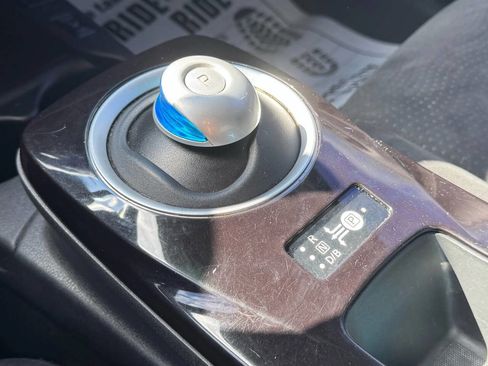 Used 2013 Nissan Leaf SV w/ LED & Quick Charge Pkg image 26