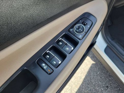 Certified 2022 Hyundai Santa Fe SEL FWD image 19