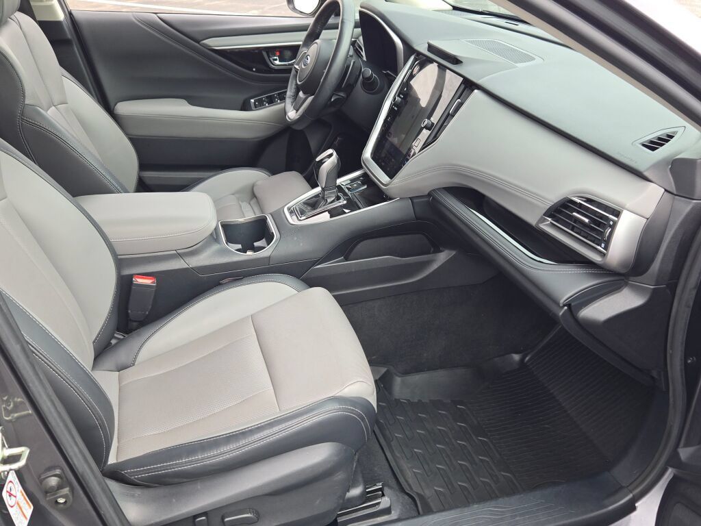 Used 2020 Subaru Outback Limited AWD/4WD image 4