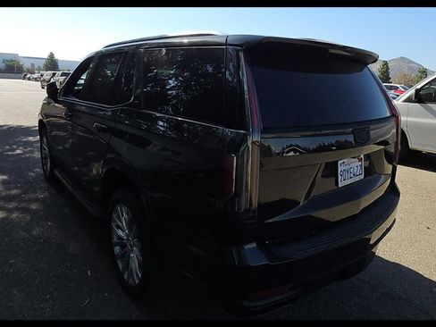 Used 2023 Cadillac Escalade Premium Luxury RWD image 5