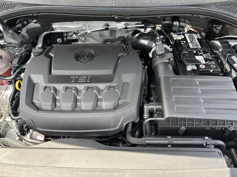 Certified 2023 Volkswagen Tiguan SE R-Line FWD image 21