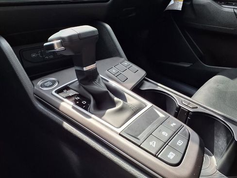 Used 2026 Kia Sportage EX w/ EX Panorama Roof Package image 21