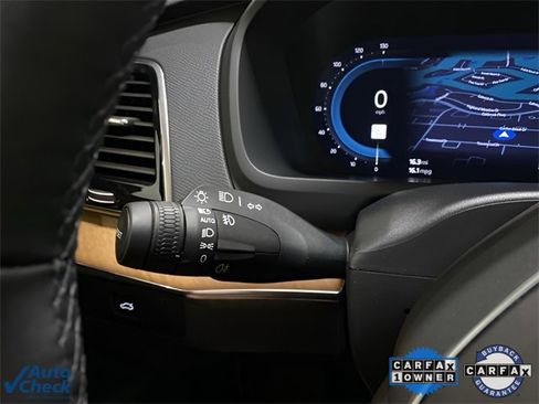 Used 2025 Volvo XC90 B6 Plus image 36