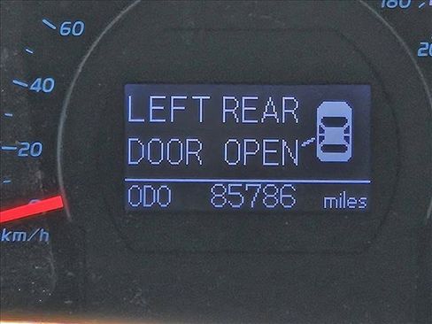 Used 2011 Toyota Camry XLE w/ XLE Extra-Value Pkg #1 FWD image 18