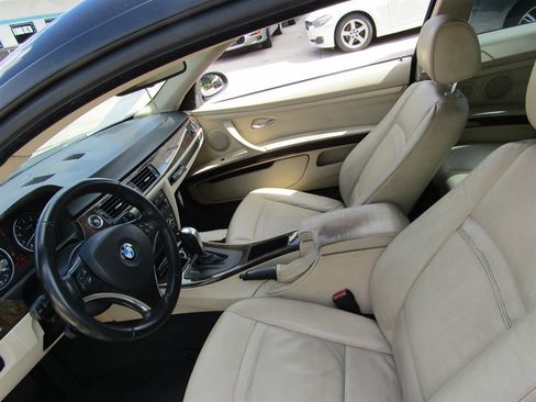 Used 2009 BMW 328i xDrive Coupe image 9