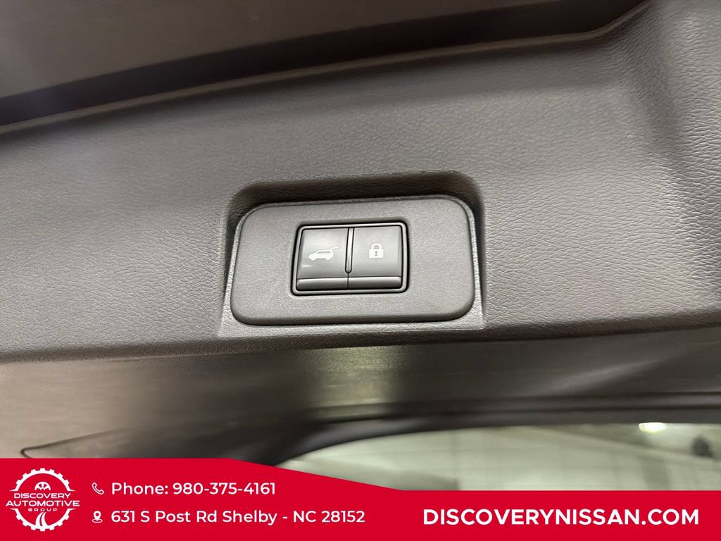 Certified 2025 Nissan Rogue SV AWD/4WD image 34