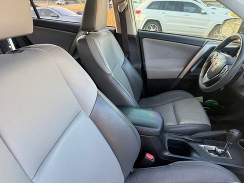 Used 2015 Toyota RAV4 XLE FWD image 8