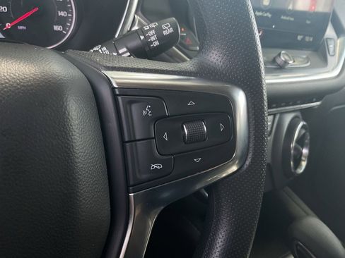 Used 2025 Chevrolet Blazer LT FWD image 27