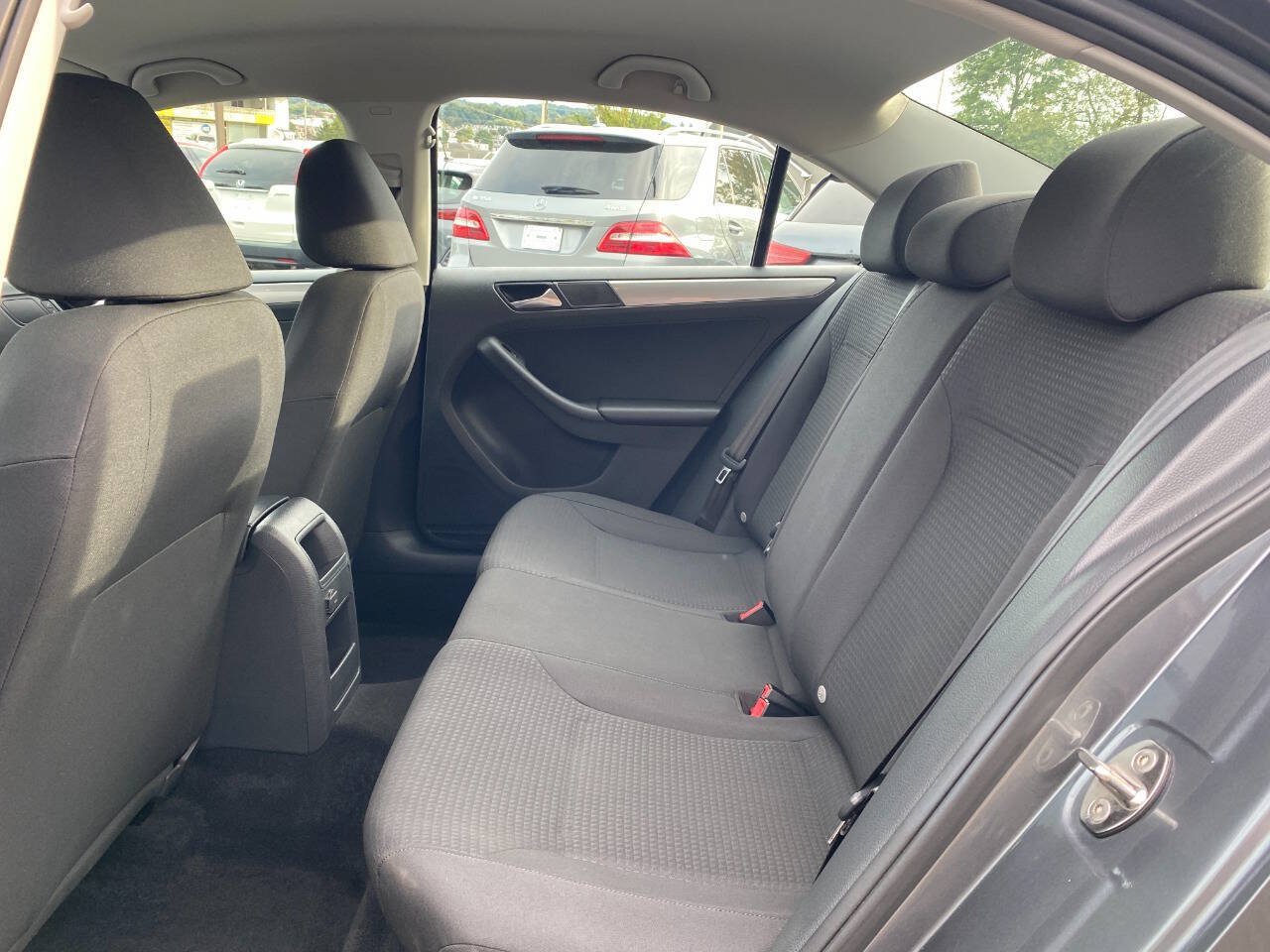 Used 2016 Volkswagen Jetta SE FWD image 19