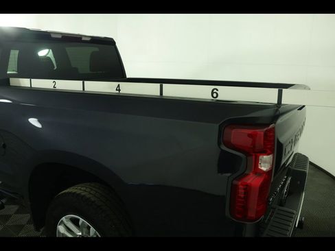 Used 2022 Chevrolet Silverado 1500 LT image 16