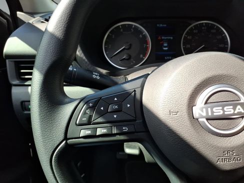 Used 2025 Nissan Sentra S FWD image 13