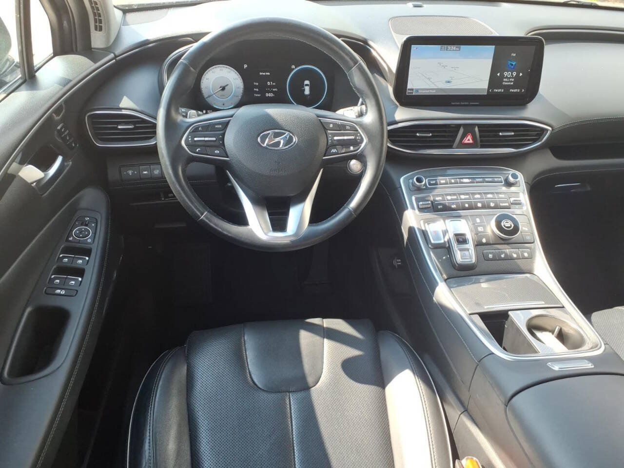 Used 2022 Hyundai Santa Fe Limited FWD image 14