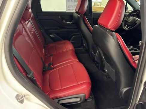Used 2023 Lincoln Corsair Reserve w/ Rear Removable Package Tray image 28