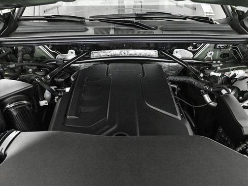 New 2025 Audi Q5 Prestige image 24