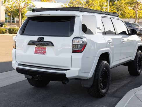 Used 2024 Toyota 4Runner TRD Off-Road Premium w/ Moonroof Package AWD/4WD image 5