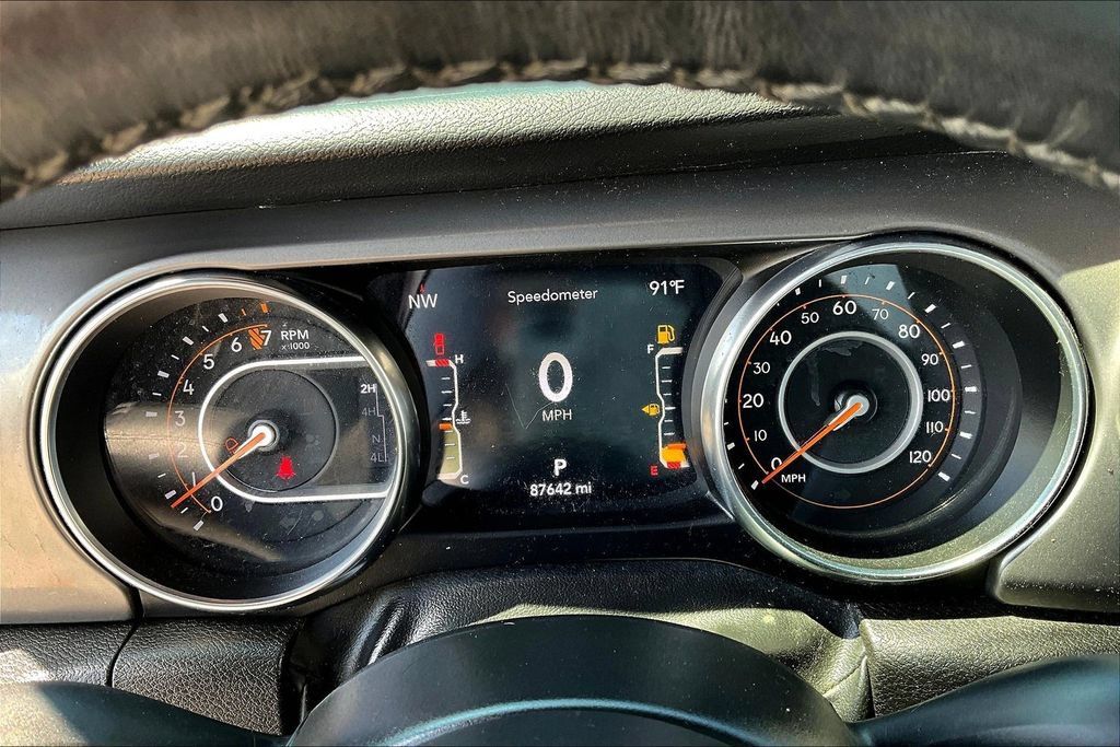 Used 2022 Jeep Gladiator Sport AWD/4WD image 14