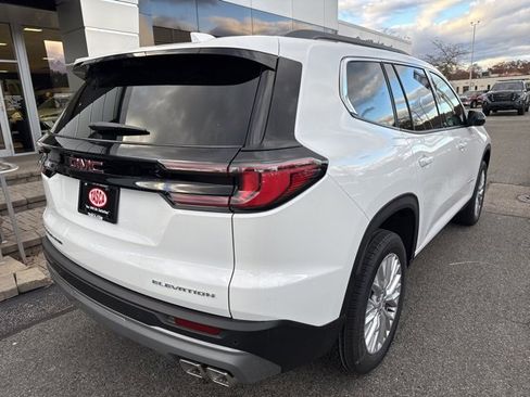 New 2026 GMC Acadia Elevation image 8